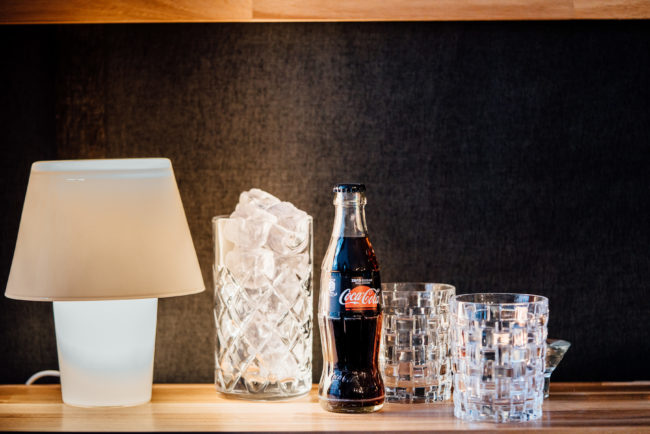 Coke Zero Sugar, On the Rocks