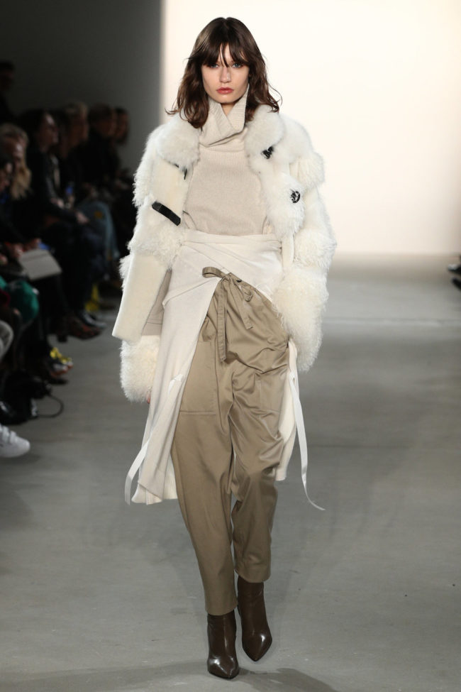 Dorothee Schumacher, Jacke mit Fell Applikationen, Fashion Week